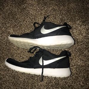 Nike Roshes